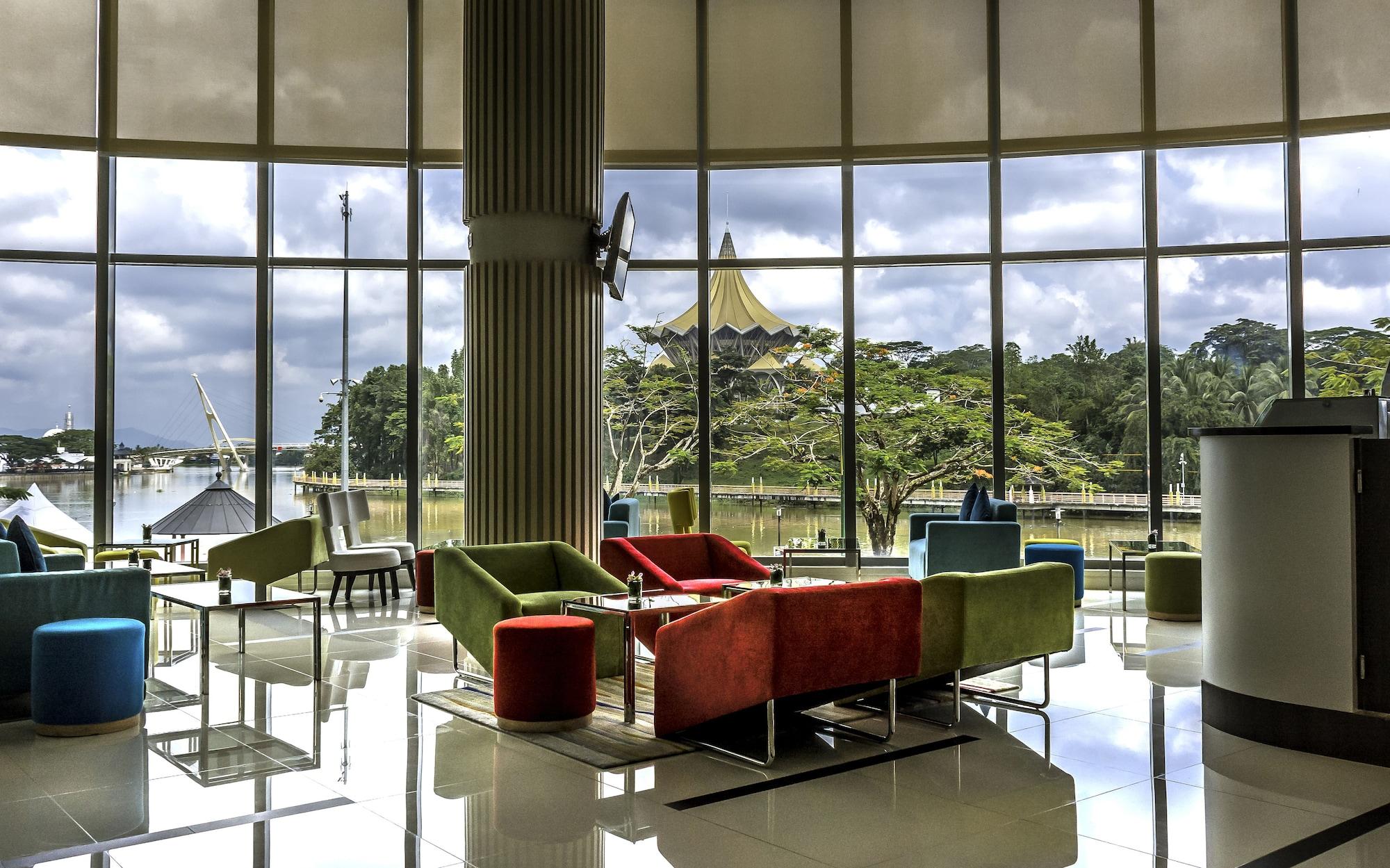 Astana Wing - Riverside Majestic Hotel Kuching Esterno foto