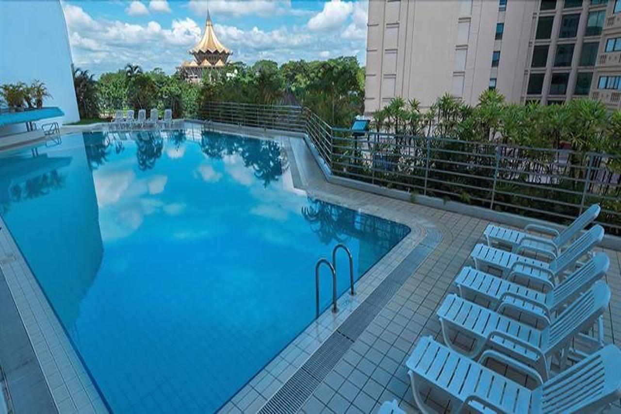 Astana Wing - Riverside Majestic Hotel Kuching Esterno foto