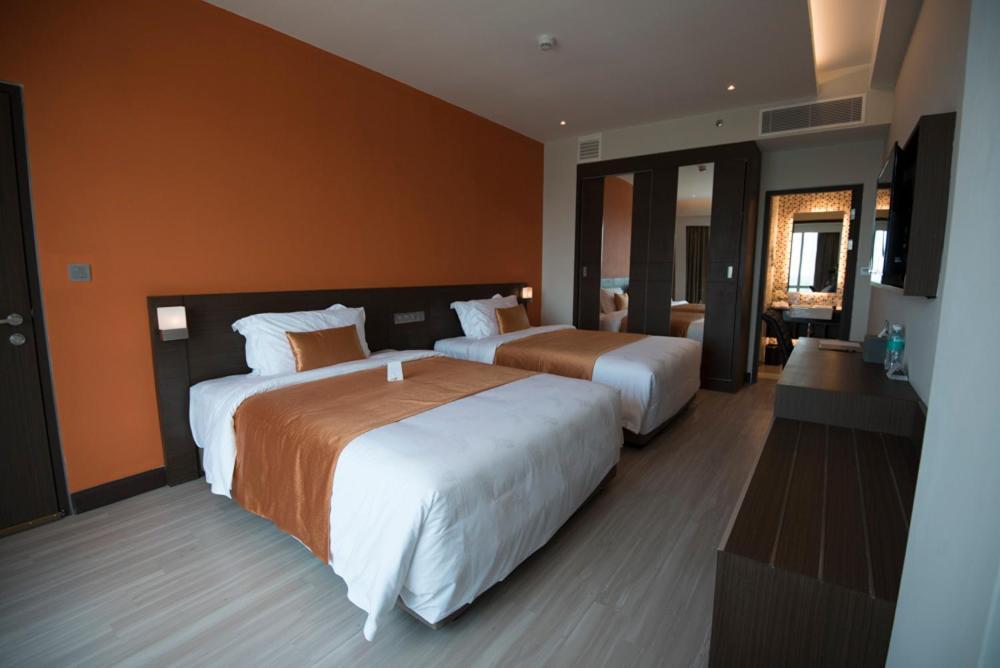Astana Wing - Riverside Majestic Hotel Kuching Esterno foto