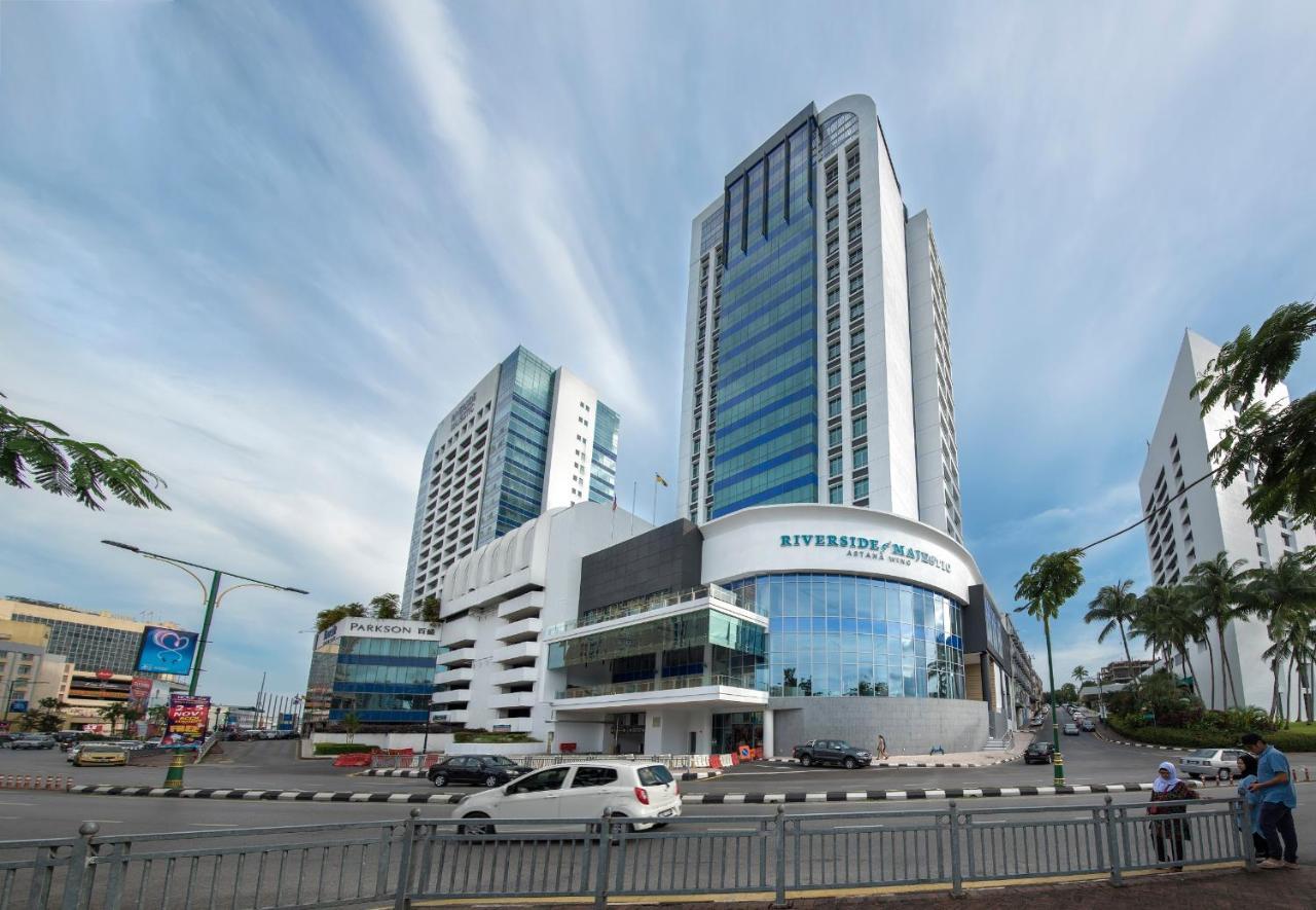 Astana Wing - Riverside Majestic Hotel Kuching Esterno foto
