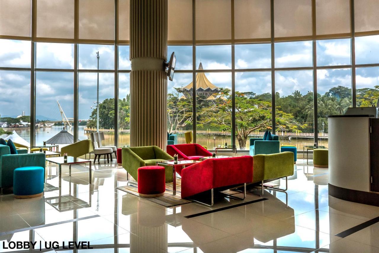 Astana Wing - Riverside Majestic Hotel Kuching Esterno foto