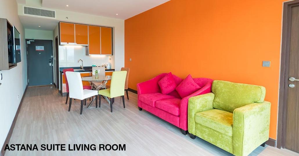 Astana Wing - Riverside Majestic Hotel Kuching Esterno foto