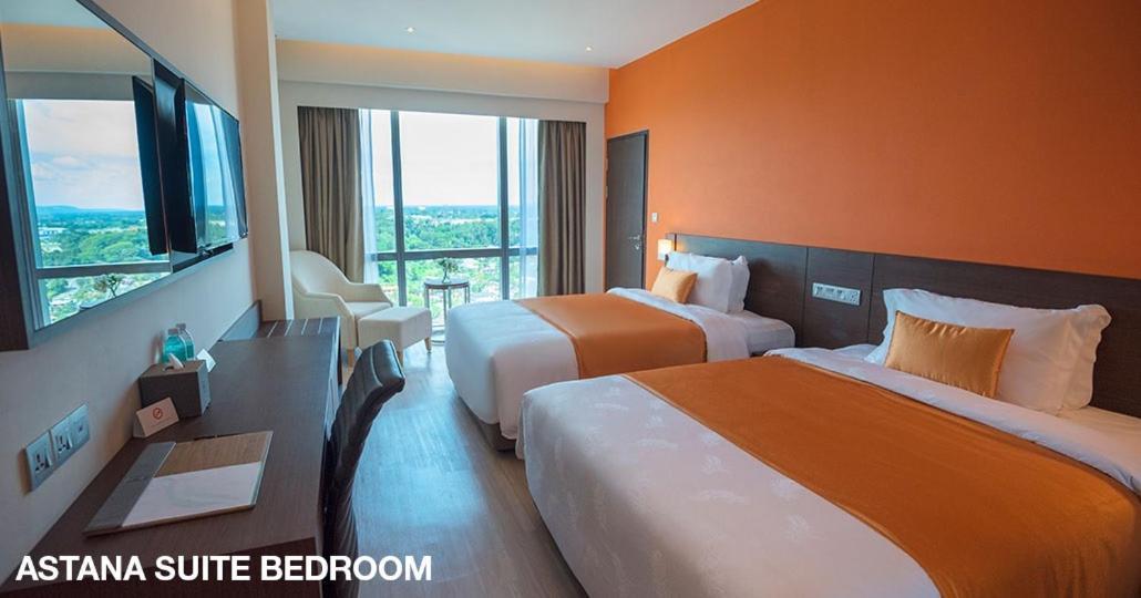 Astana Wing - Riverside Majestic Hotel Kuching Esterno foto